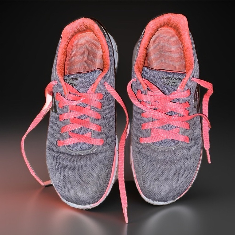 Sketchers Elite Tennis Shoes